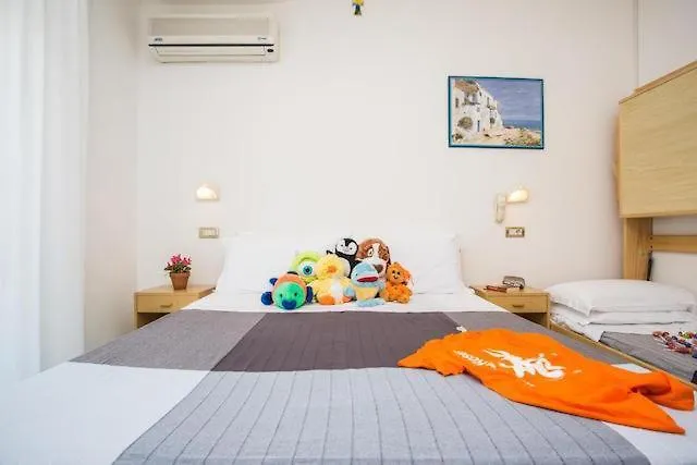 ***  ריצ'יונה Hotel Tre Rose איטליה