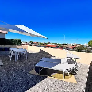 https://attichino-riccione.emilia-romagnahotels.net