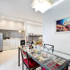 https://loft9-incantevole-vista-mare-con-giardino.emilia-romagnahotels.net