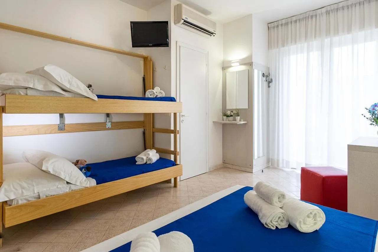 Hotel Tre Rose 3*, Риччоне Италия