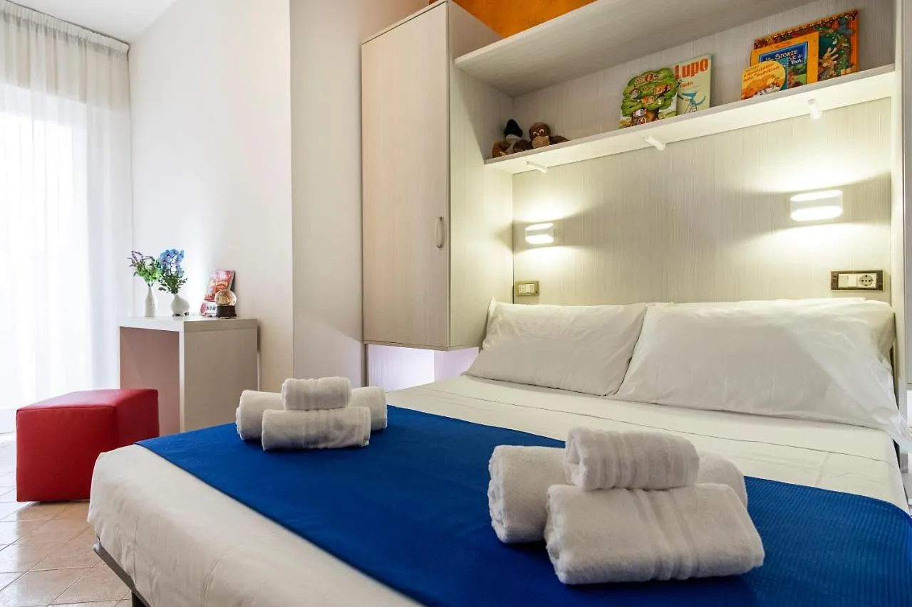 Hotel Tre Rose  Риччоне